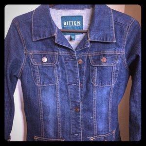 Bitten Ladies Jean Jacket
